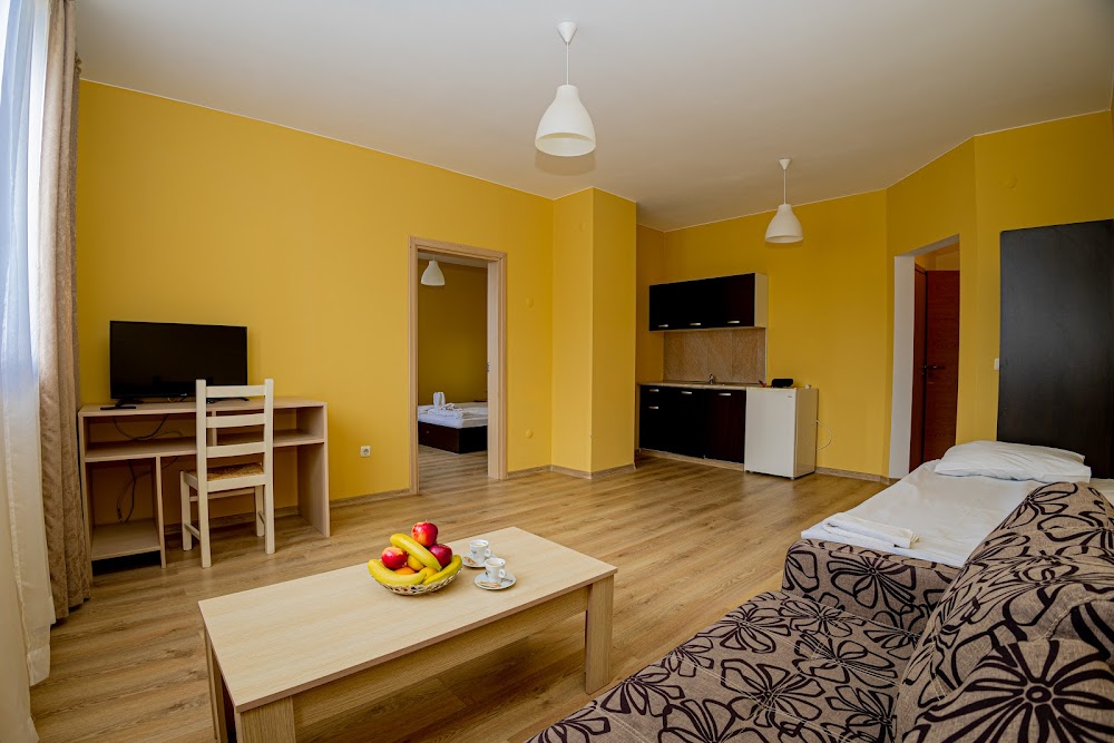 HOTEL "SEVEN SEASONS"