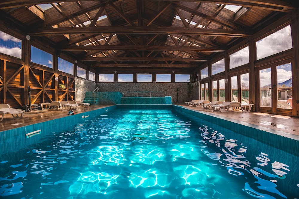 HOTEL "SEVEN SEASONS"